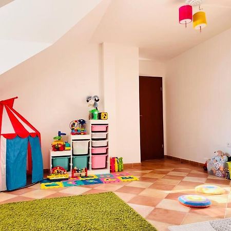 Apartman Se Zahradou 20 Minut Do Centra Prahy Ořech Eksteriør bilde